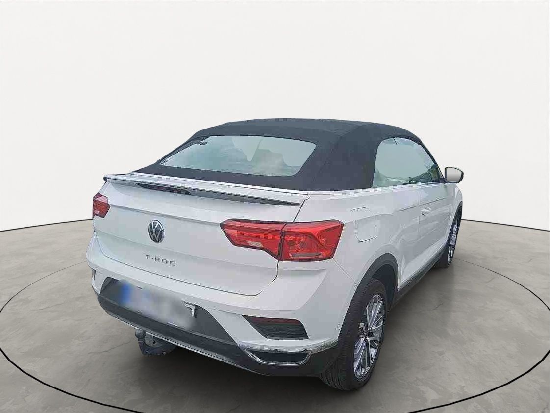 Volkswagen T-Roc 1.5 TSI Style - Samsaru's Car Outlet