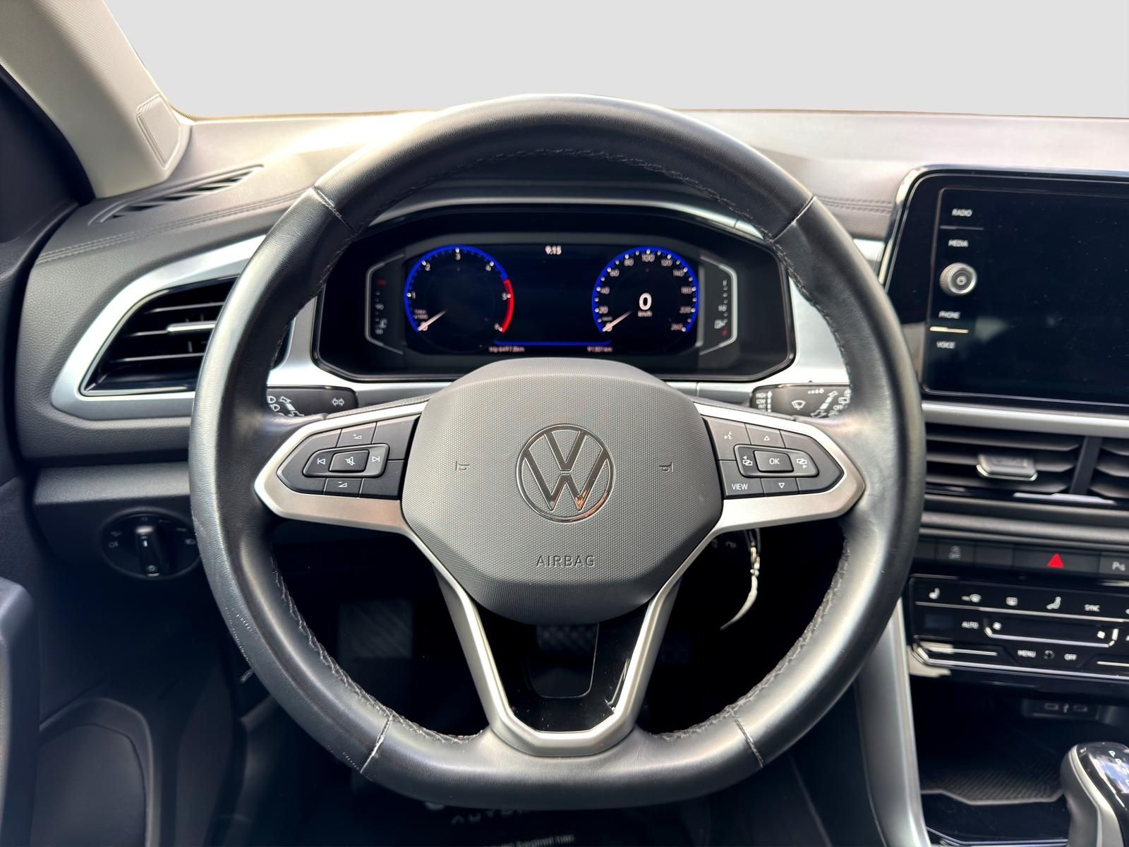 Volkswagen T-Roc Life 2.0 TDI - Samsaru's Car Outlet