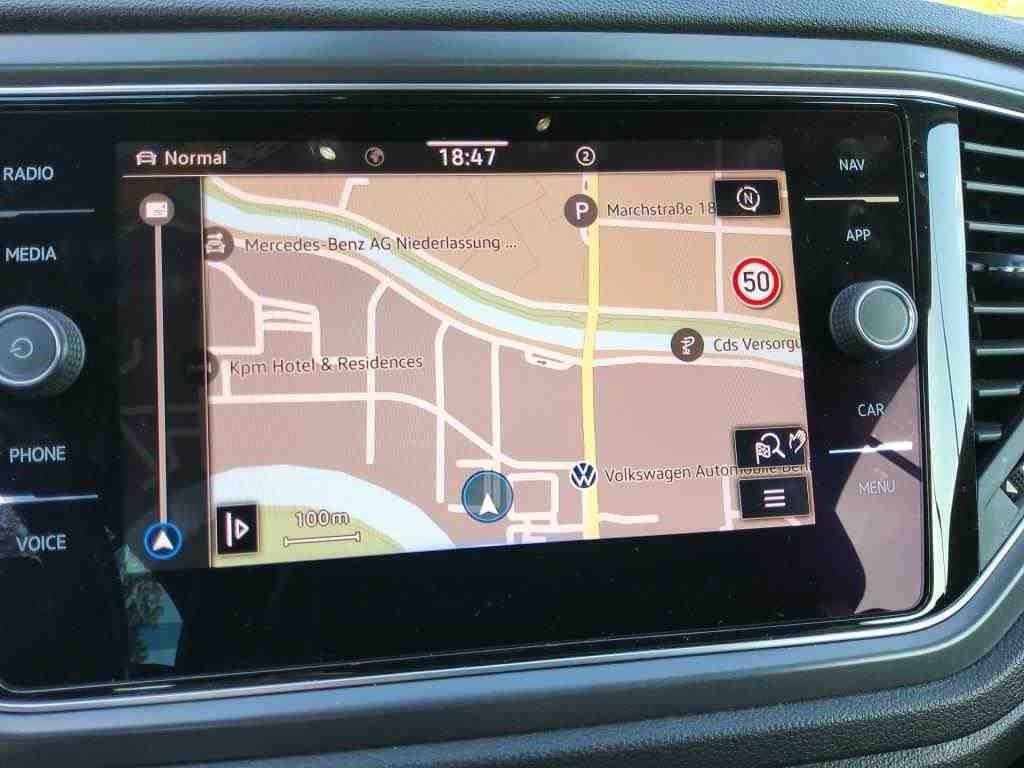 Volkswagen T-Roc 1.5 TSI R-Line Black - Samsaru's Car Outlet