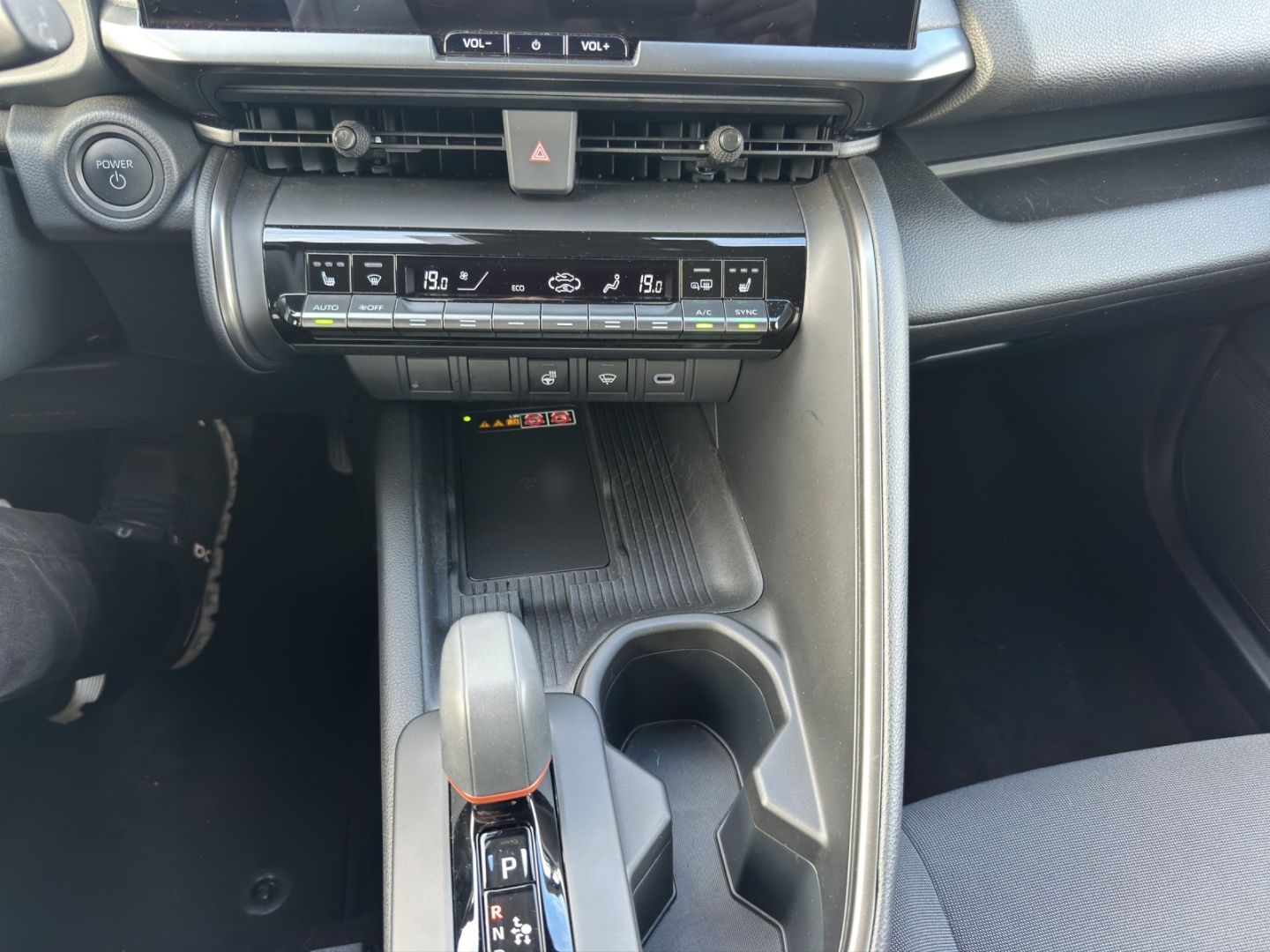 Toyota C-HR Hybrid Team D TECHNIK+NAVI+RFK+CARPLAY+LED