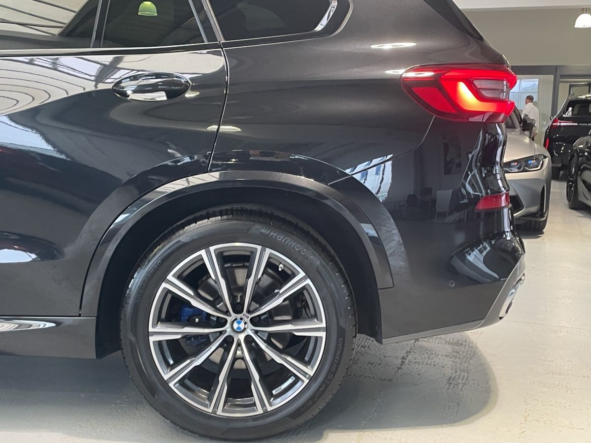 BMW X5 xDrive30d M Sportpaket Komfortsitze*AHK*