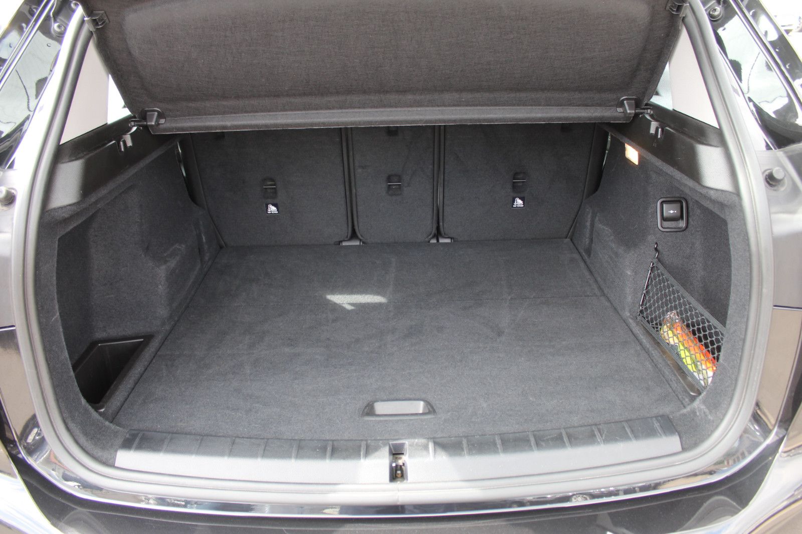 BMW X1 xDrive 20d Advantage - Samsaru's Car Outlet