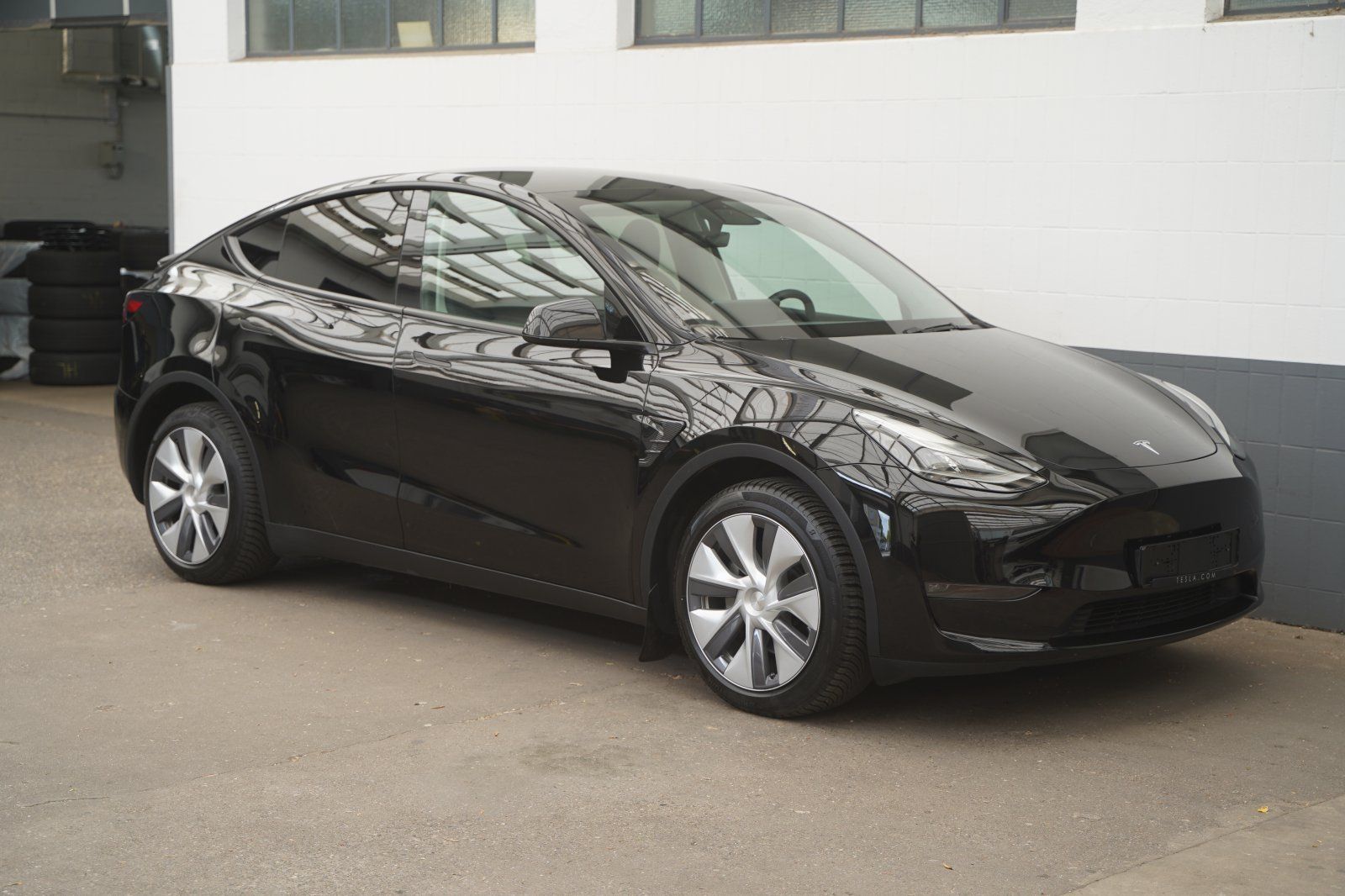 Tesla Model Y Long Range AWD *AHK*Mwst. ausweisbar*
