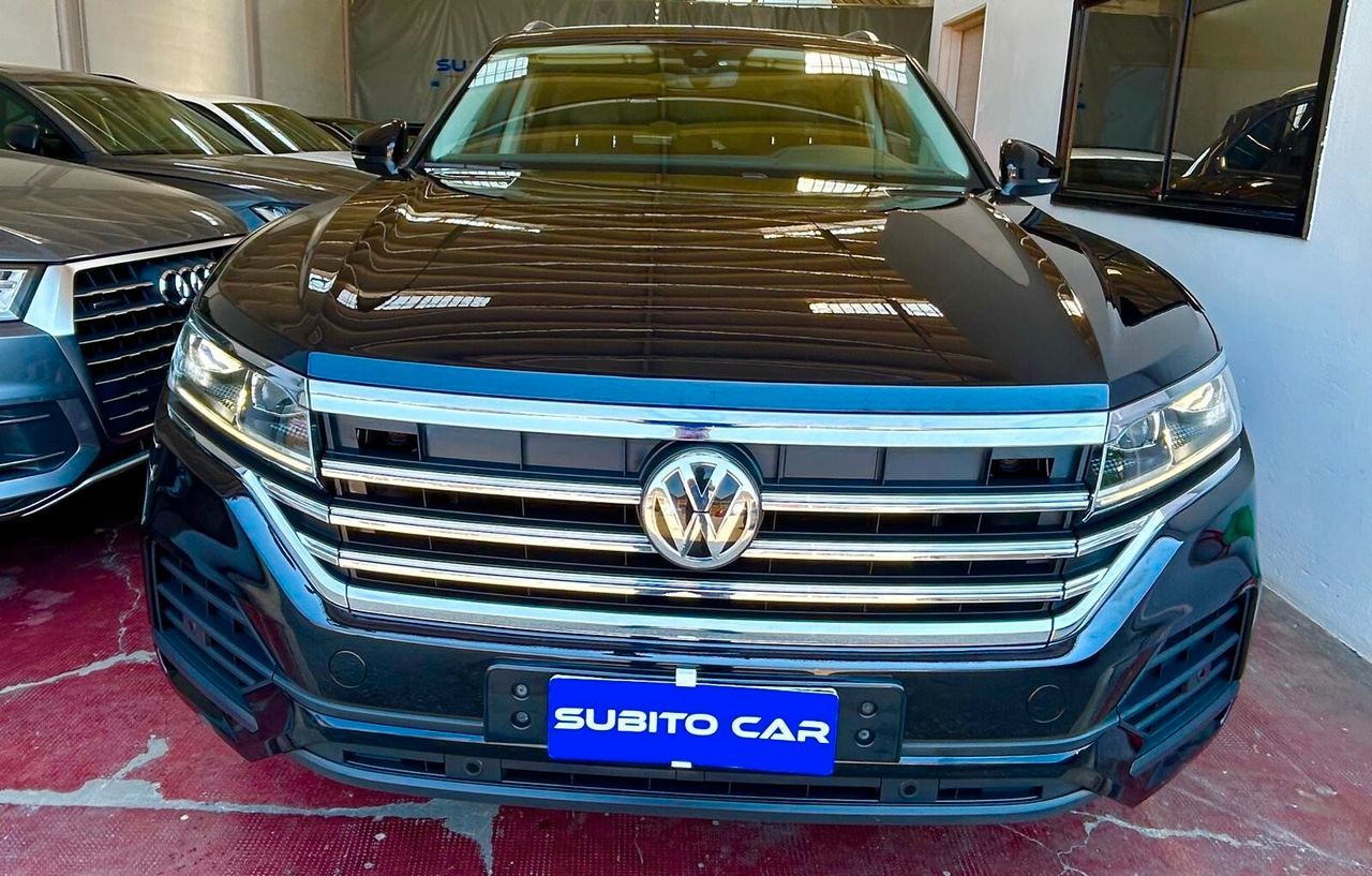 Volkswagen Touareg 3.0 V6 TDI SCR Advanced - Samsaru's Car Outlet