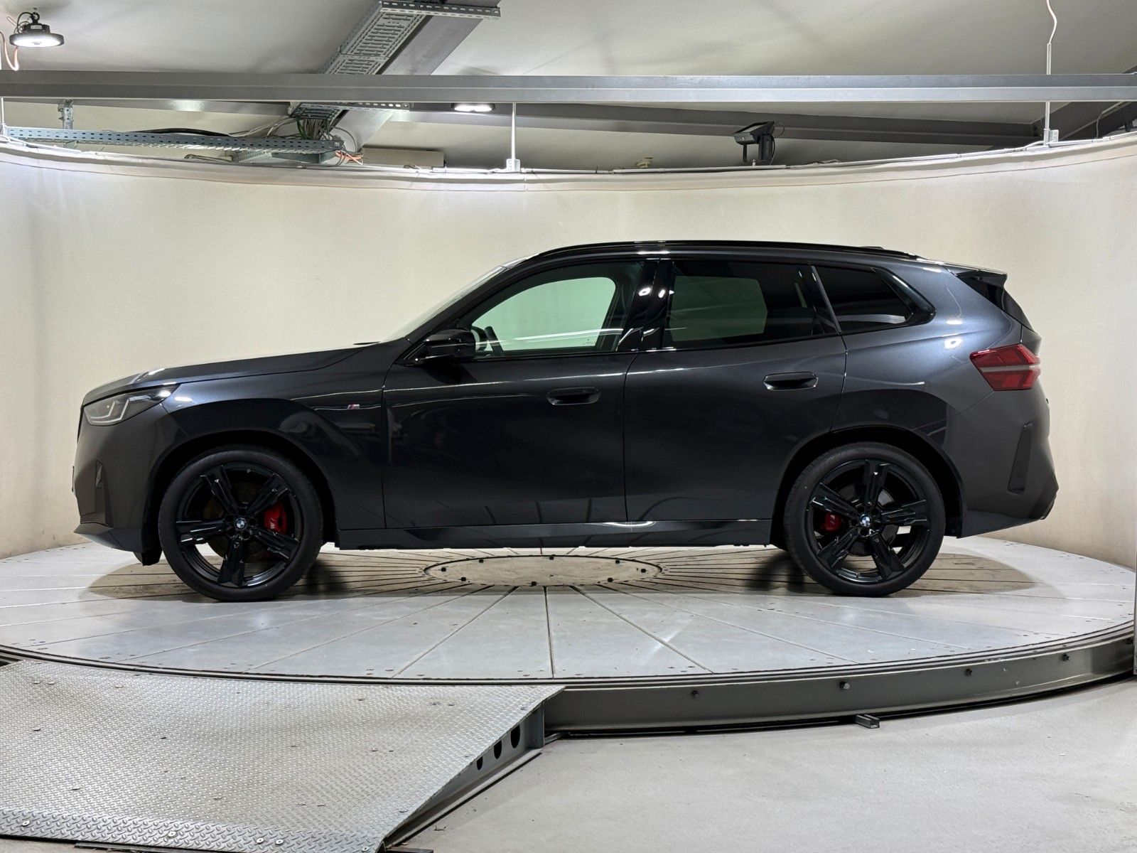 BMW X3 M50 xDrive Standhzg AHK ACC 360° Pano HUD HK