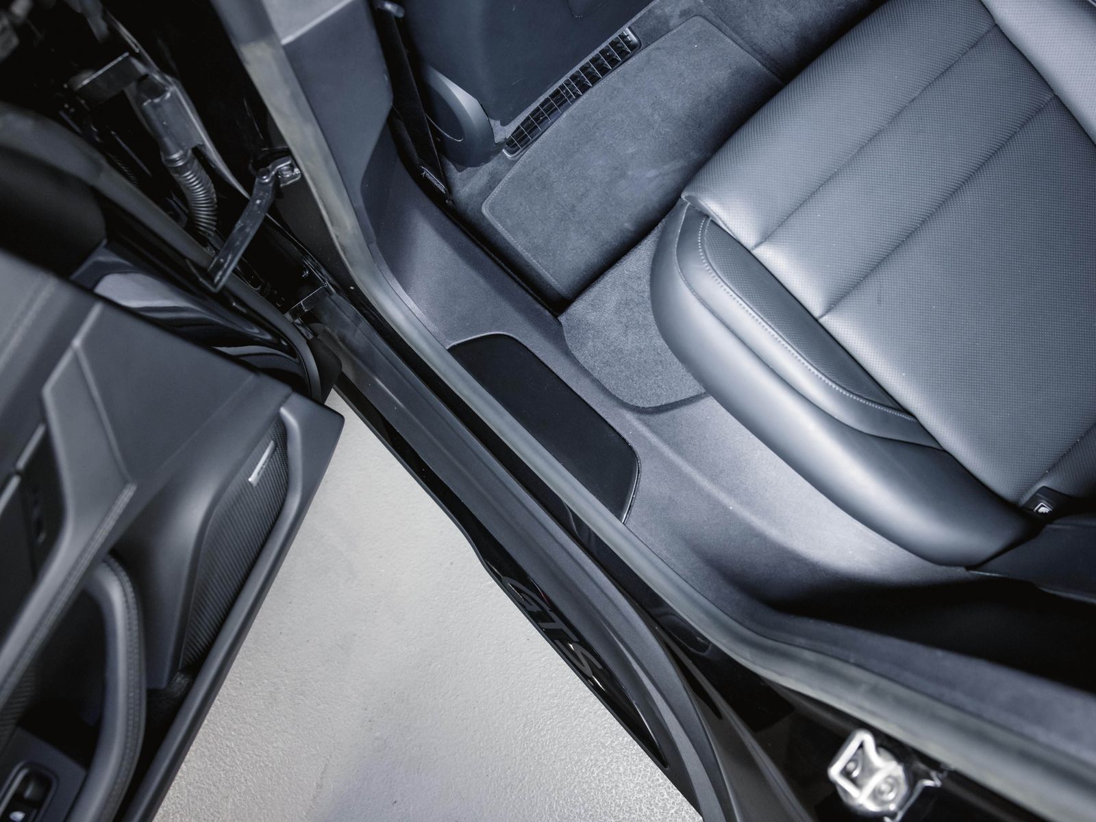 Porsche Taycan GTS InnoDrive BOSE Hinterachslenkung
