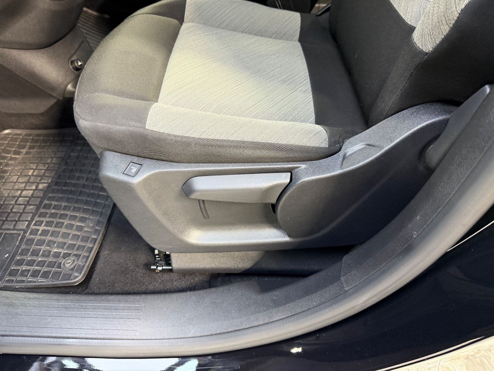 Citroën Berlingo XL BlueHDi 130 EAT8 SHINE+ANHÄNGERKUP.+