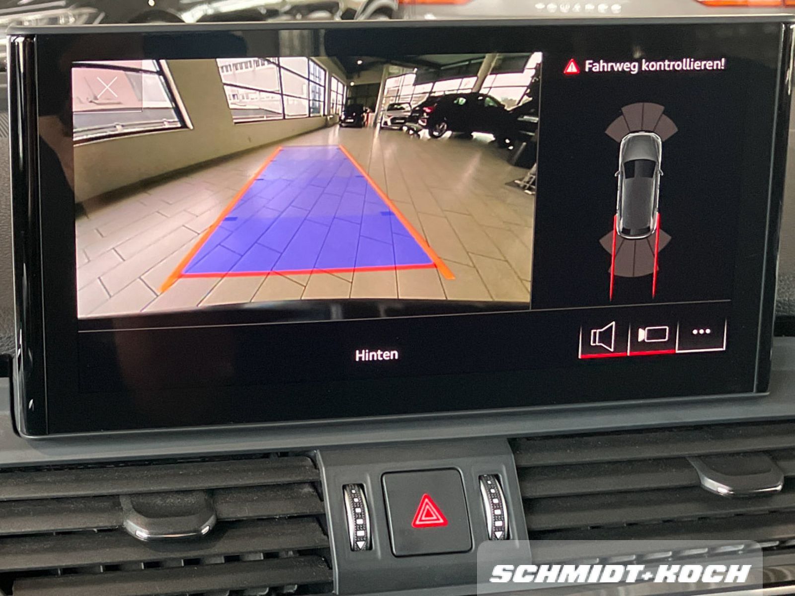 Audi Q5 40 2.0 TDI quattro S line S tronic - Samsaru's Car Outlet