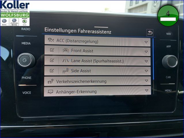 Volkswagen T-Roc 1.5 TSI DSG R-Line - Samsaru's Car Outlet