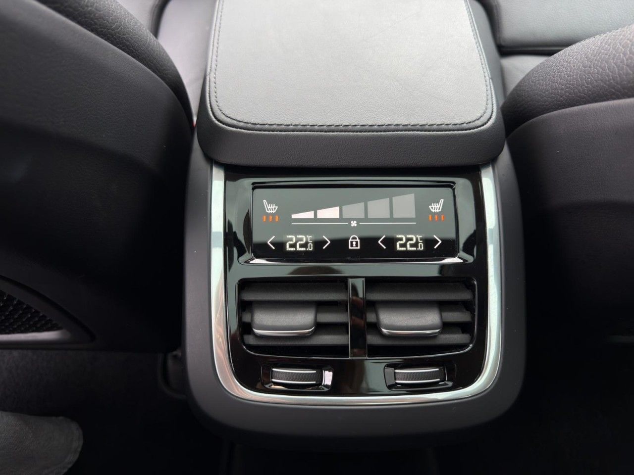 Volvo XC90 B5 Diesel Ultimate Dark AWD/Standhzg/360Kam