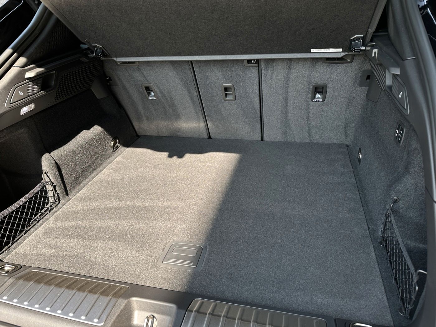 Porsche Macan 4 - Samsaru's Car Outlet