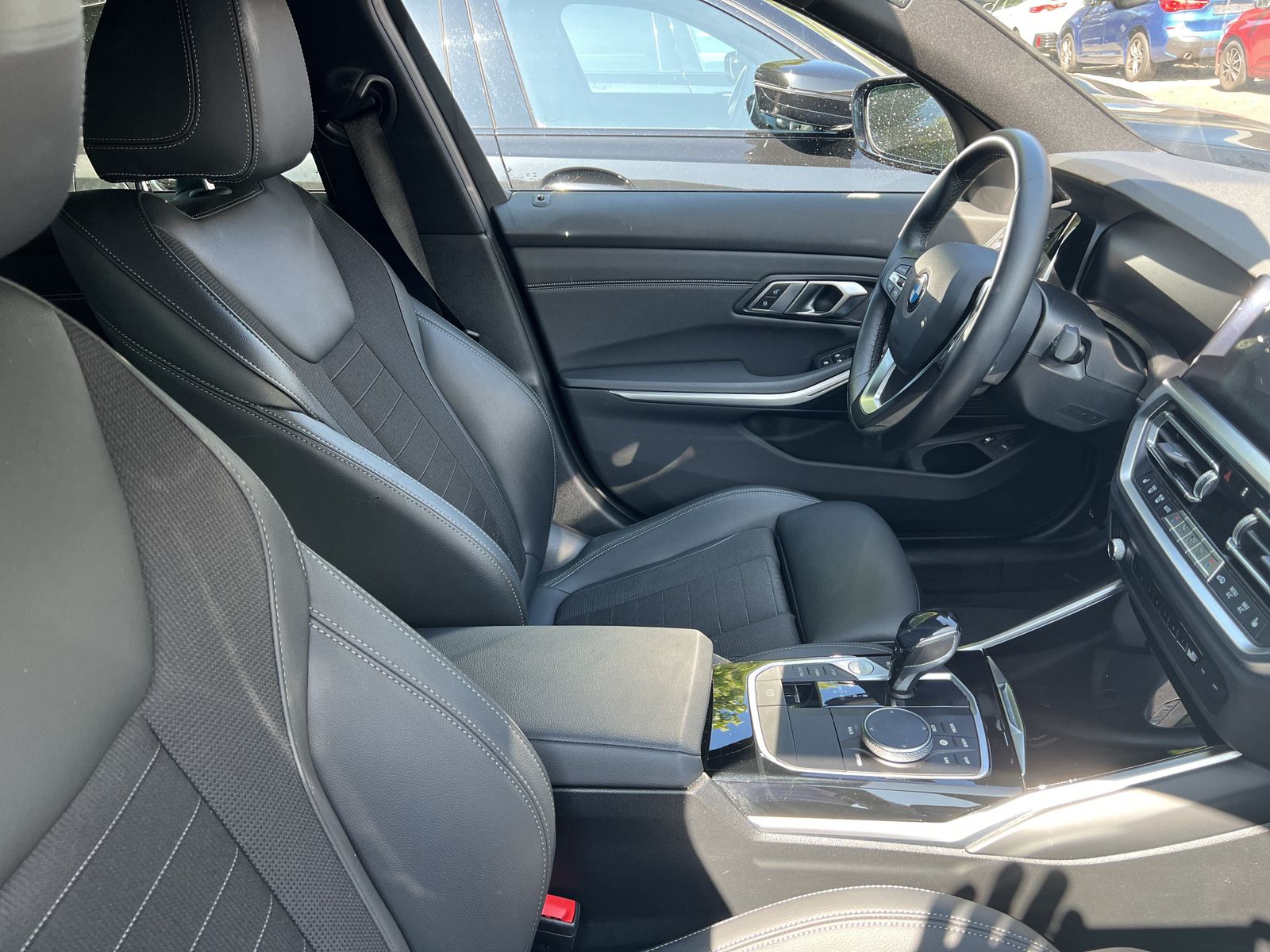 BMW 330e Touring SPORT LINE - Samsaru's Car Outlet