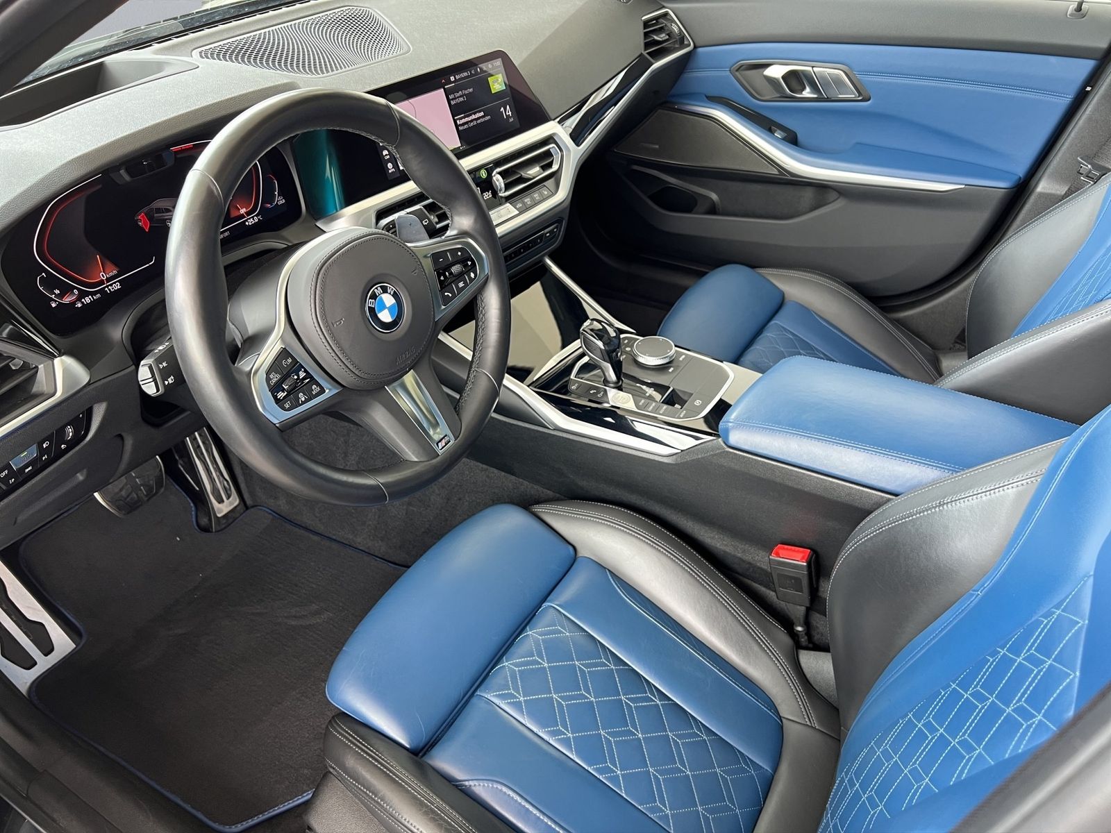 BMW 330i xDrive Touring M-Sport - Samsaru's Car Outlet