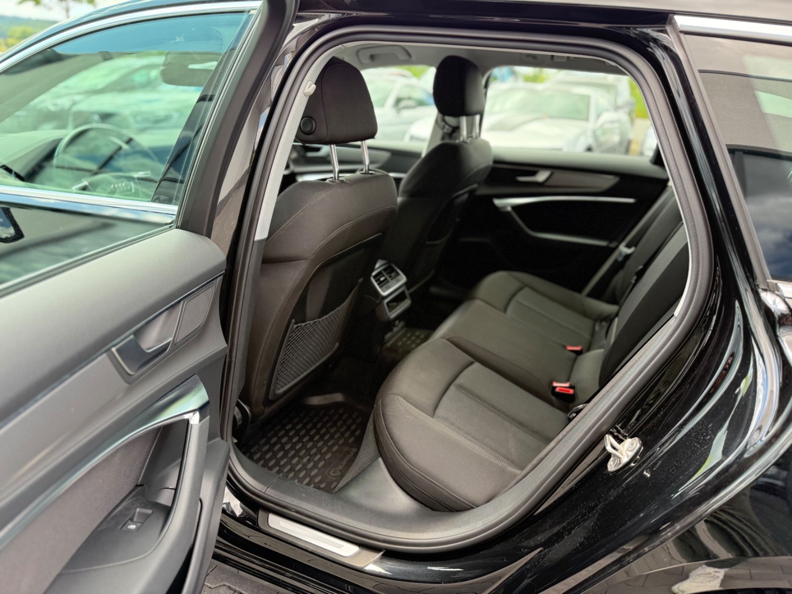Audi A6 Avant 40 TDI sport - Samsaru's Car Outlet