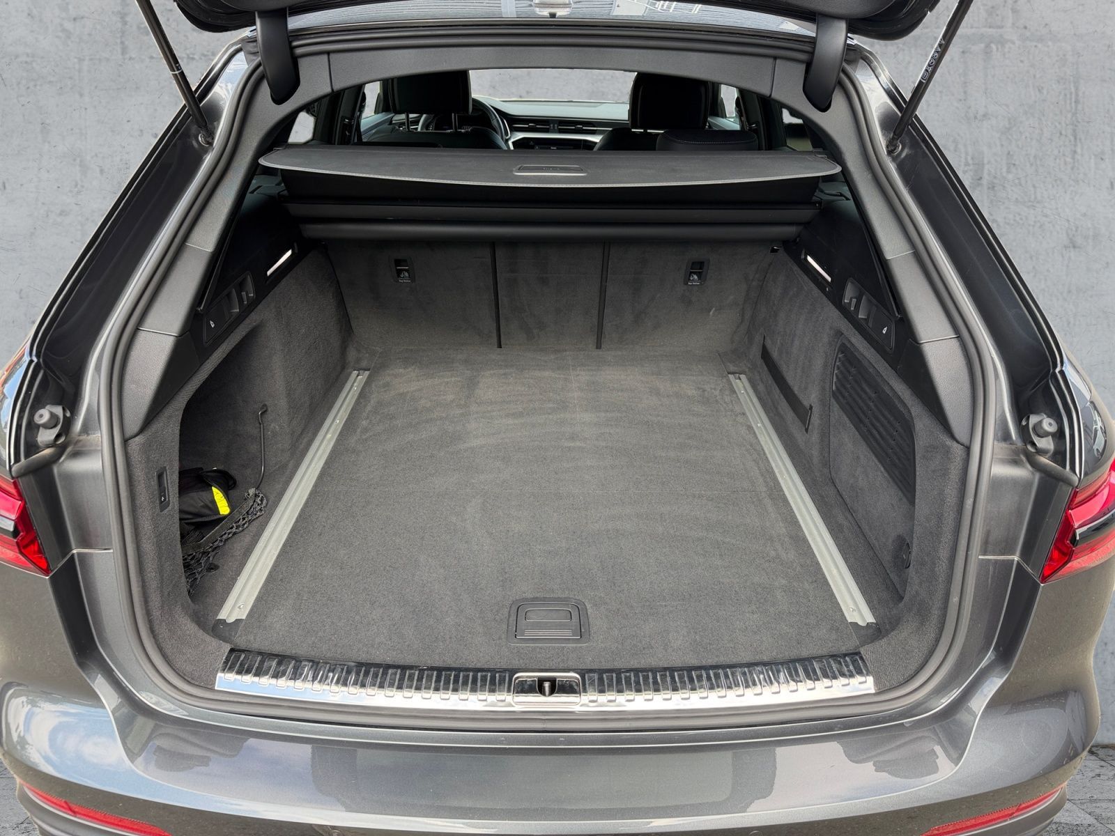 Audi A6 Avant 40TDI QU S-TR S-LINE MATRIX+NAV+ACC+AHK