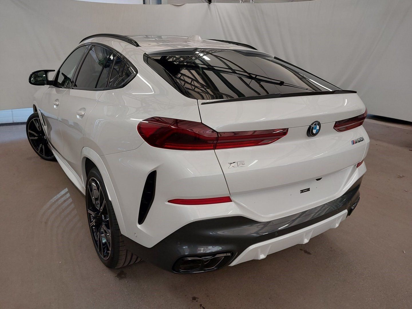 BMW X6 M60i xDrive