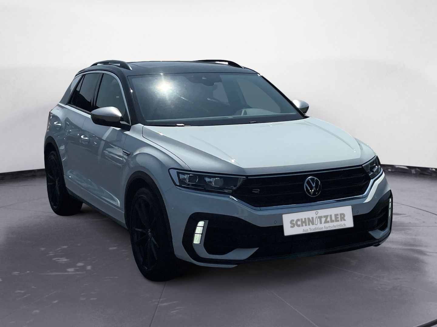 Volkswagen T-Roc R 2.0 TSI 4M DSG - Samsaru's Car Outlet