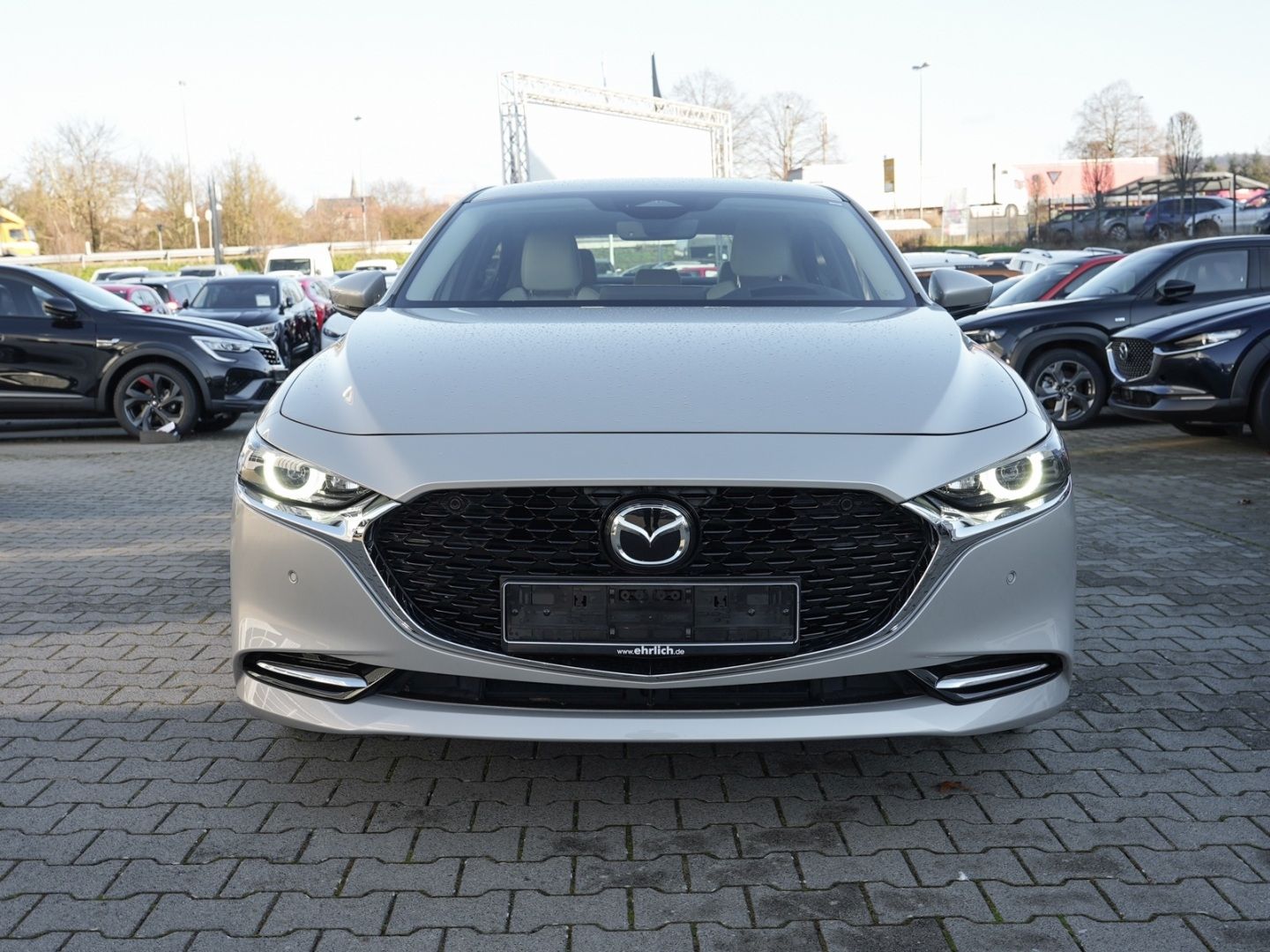 Mazda 3 Fastback Exclusive-Line   BOSE+RFK+PDC+NAVI