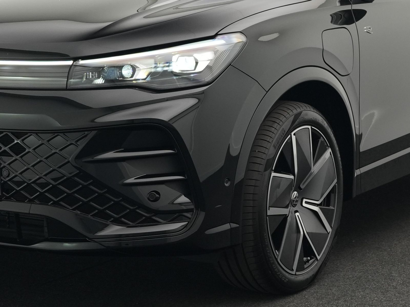 Volkswagen Tiguan R-Line 1.5 TSI eHybrid DSG AHK*R-KAM*NAV