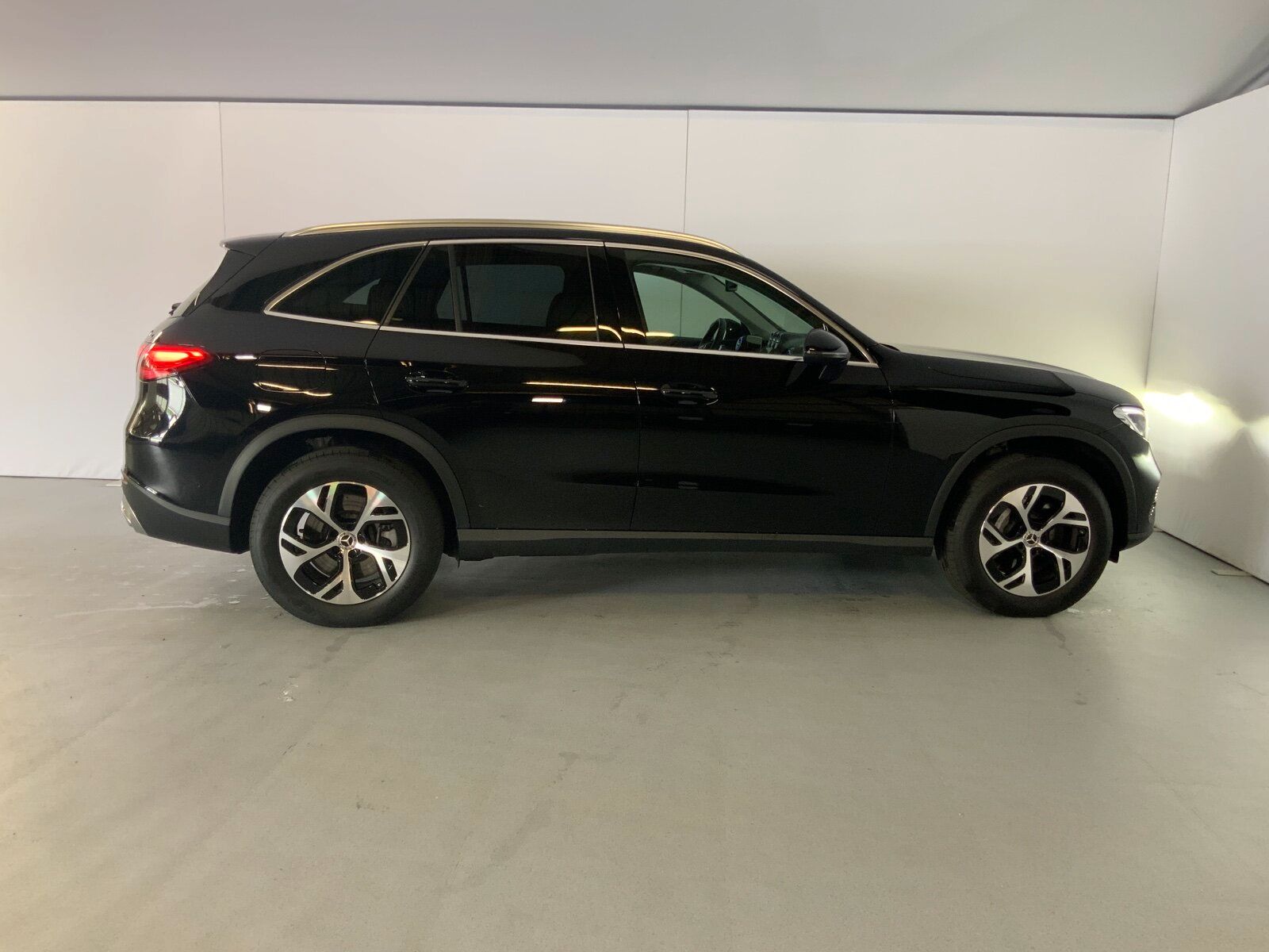 Mercedes-Benz GLC 300 de 4M AVANTGARDE - Samsaru's Car Outlet