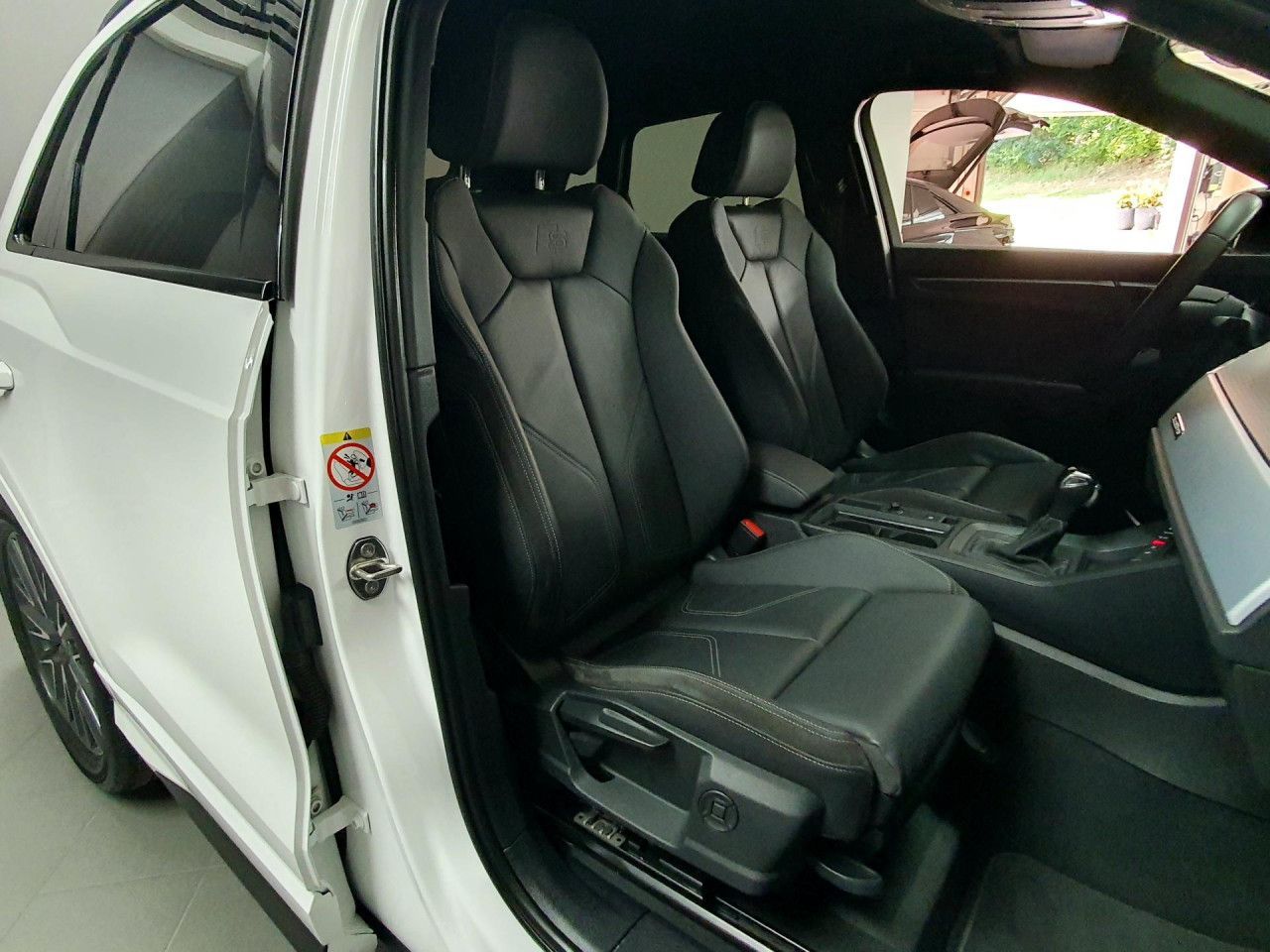 Audi Q3 40 TDI quattro S tronic S line - Samsaru's Car Outlet