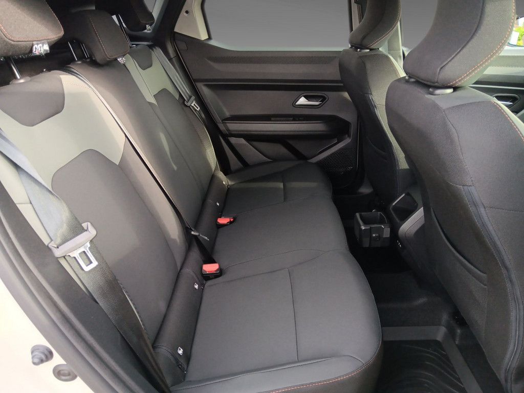 Dacia Duster Extreme Hybrid 140 - Samsaru's Car Outlet