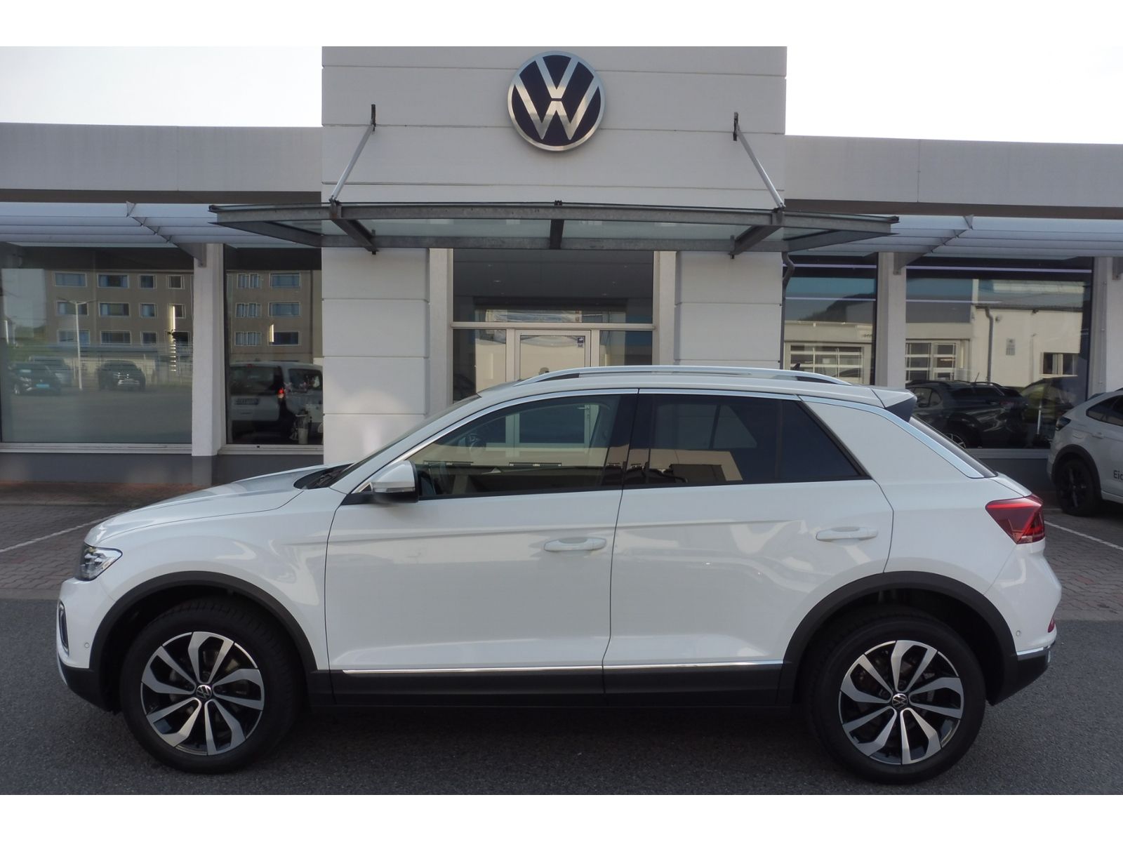 Volkswagen T-ROC Style 1.5 TSI - Samsaru's Car Outlet