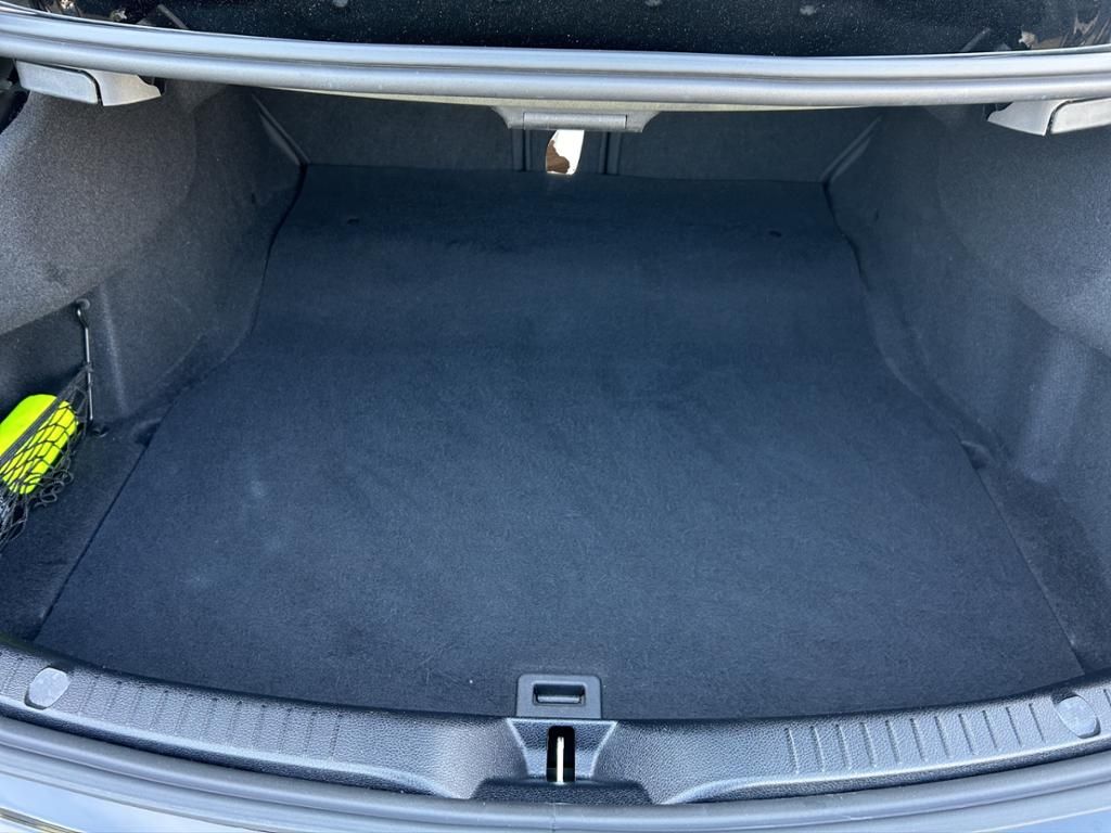 Mercedes-Benz C 200 Coupé - Samsaru's Car Outlet