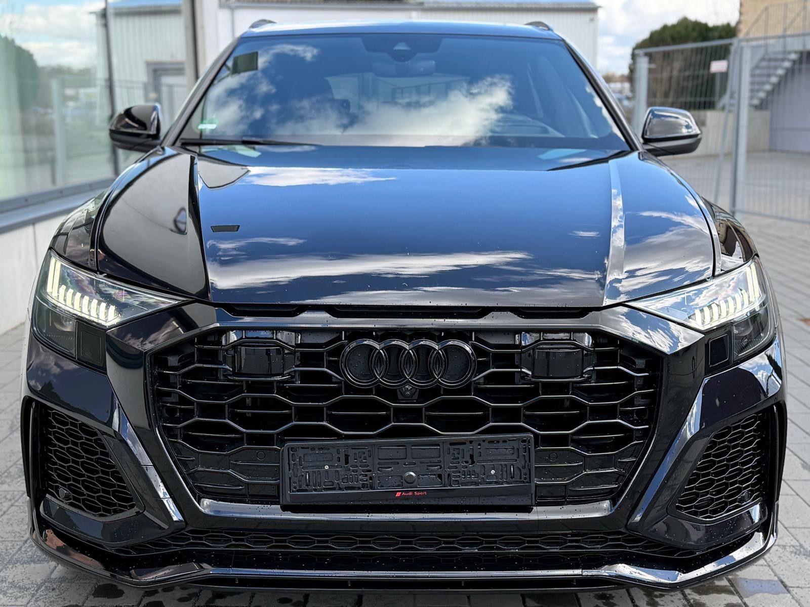 Audi RSQ8 4.0 TFSI quattro Head Up Abstand Pano AHK