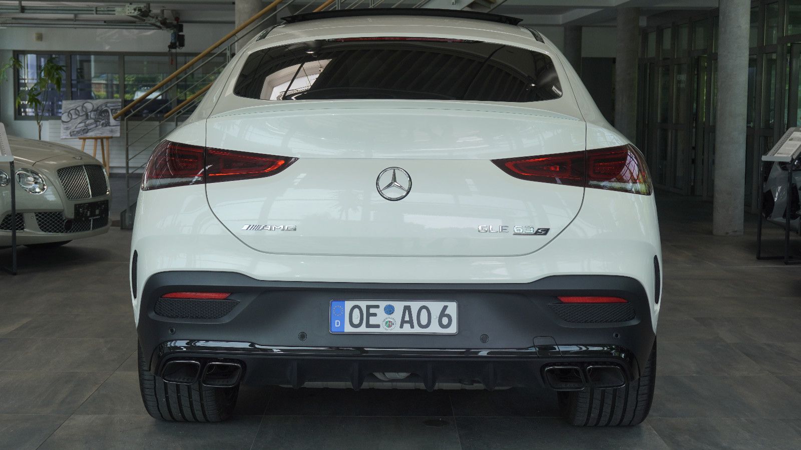 Mercedes-Benz GLE 63 S  AMG 4M*PANO*ACC*HEAD*AHK*21"