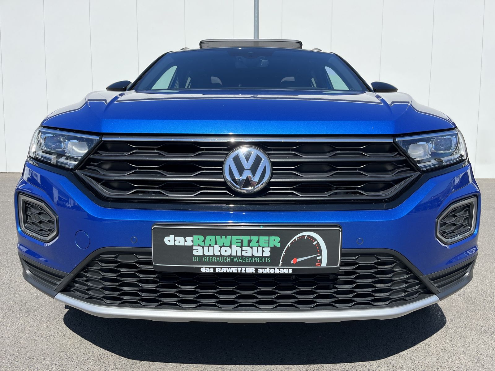 Volkswagen T-Roc 2.0 TSI DSG 4Motion Sport - Samsaru's Car Outlet