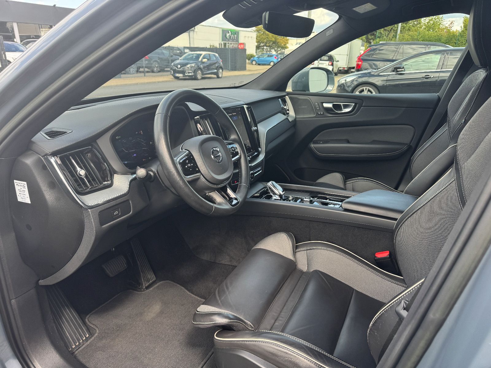 Volvo XC60 B5 D Ultimate Bright AWD Pano HeadUp AHK