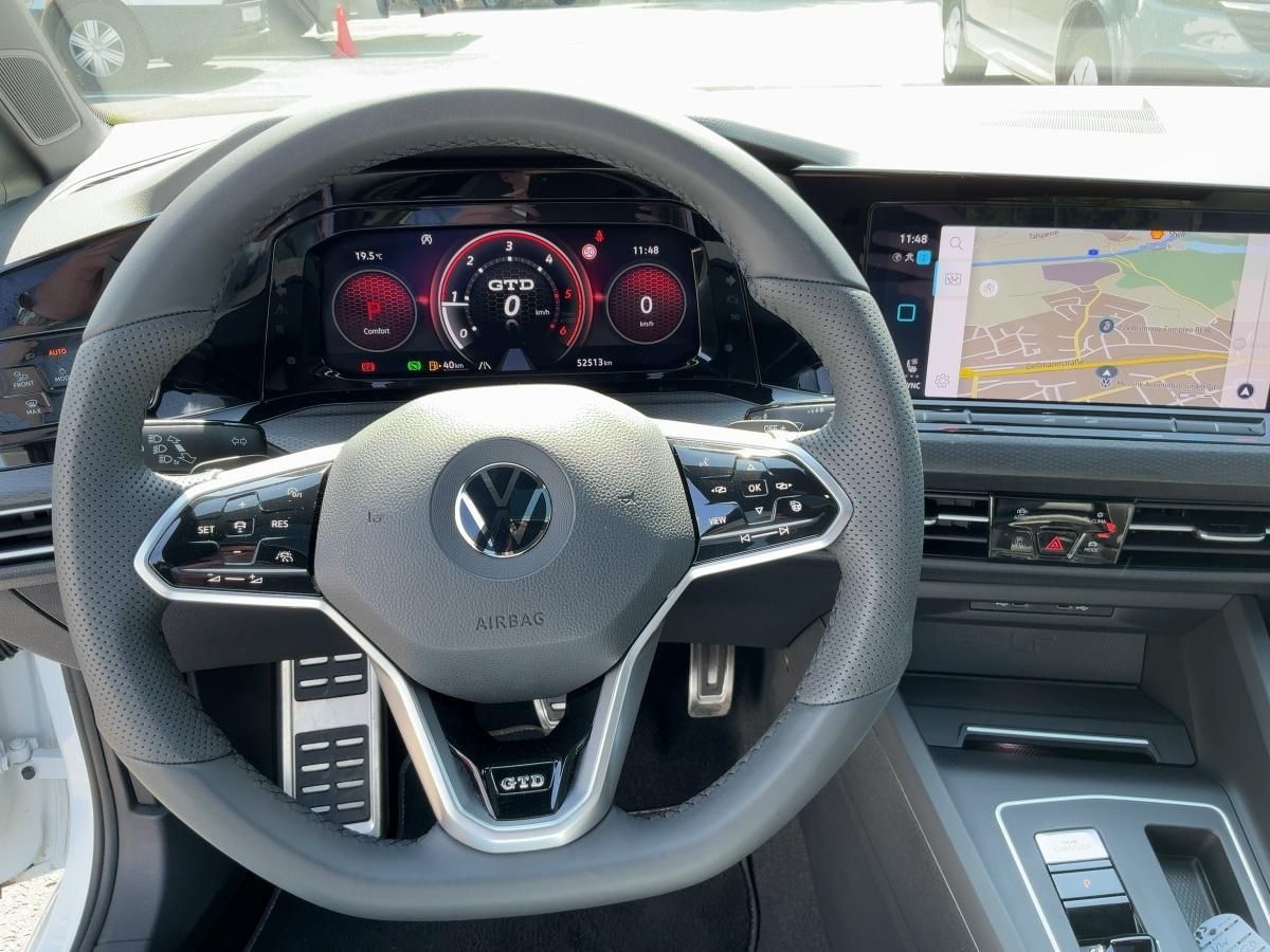 Volkswagen Golf VIII 2.0 TDI GTD - Samsaru's Car Outlet