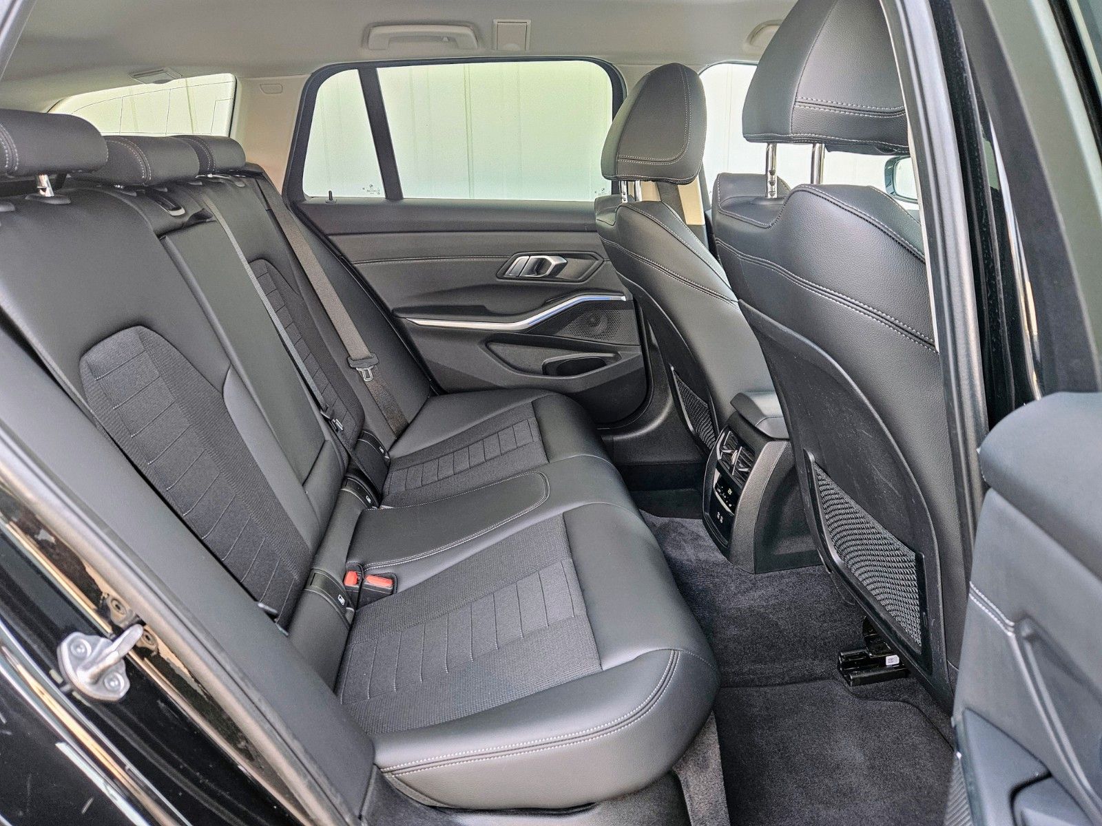 BMW 320d TOUR SPORT LINE - Samsaru's Car Outlet