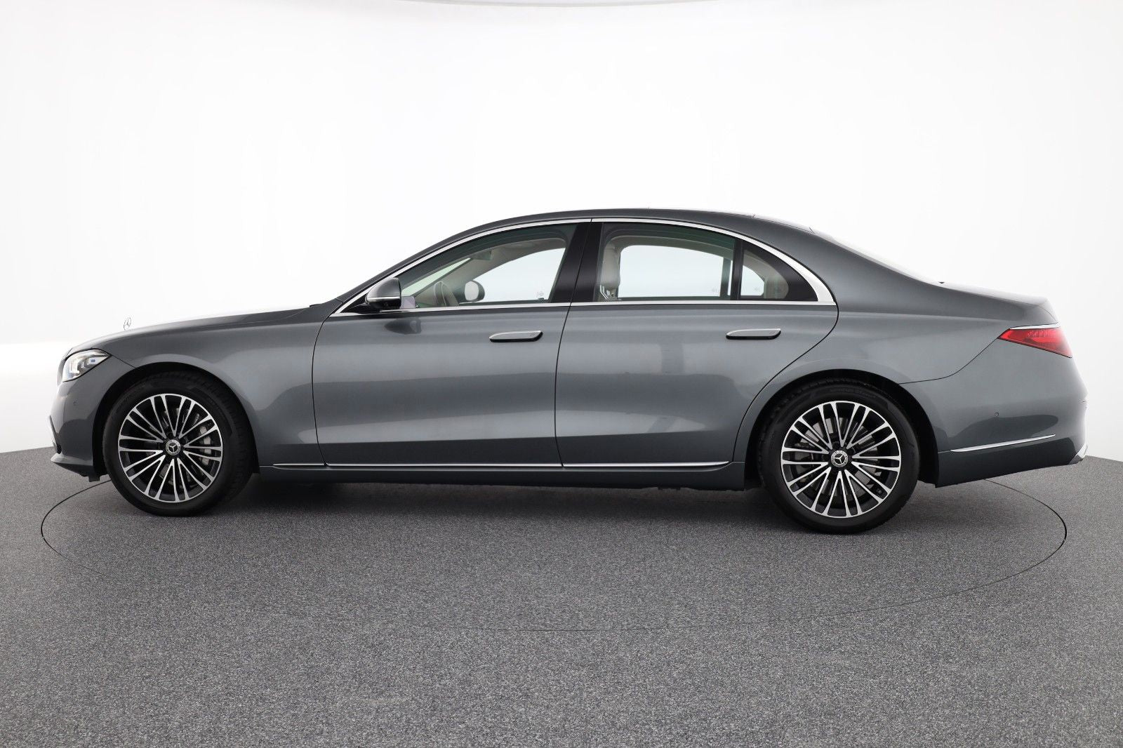 Mercedes-Benz S 500 4M AMG - Samsaru's Car Outlet