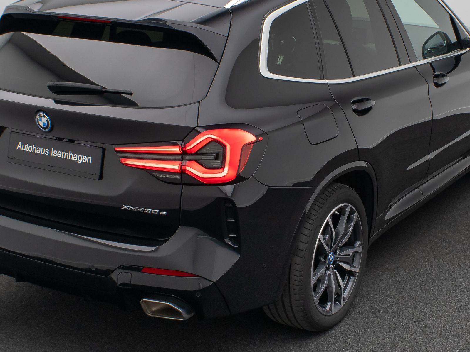 BMW X3 xD30e M Sport - Samsaru's Car Outlet