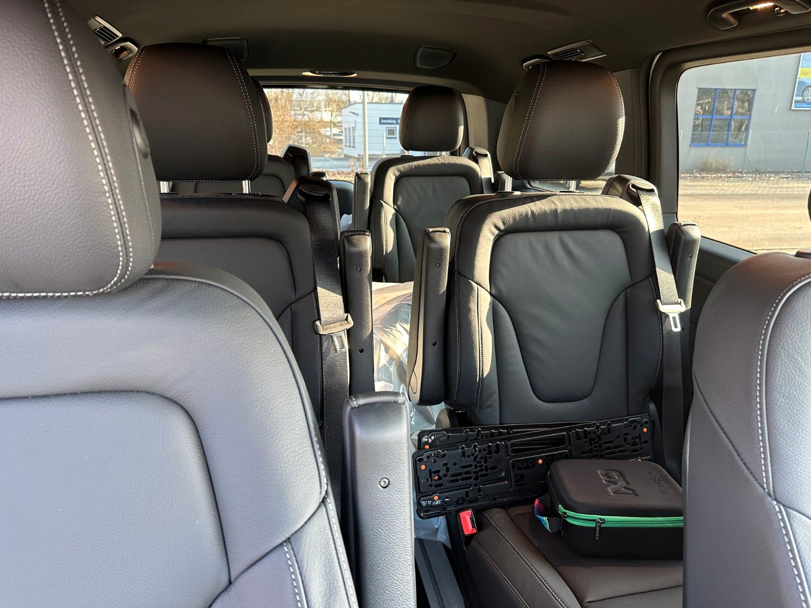 Mercedes-Benz V 220 d - Samsaru's Car Outlet