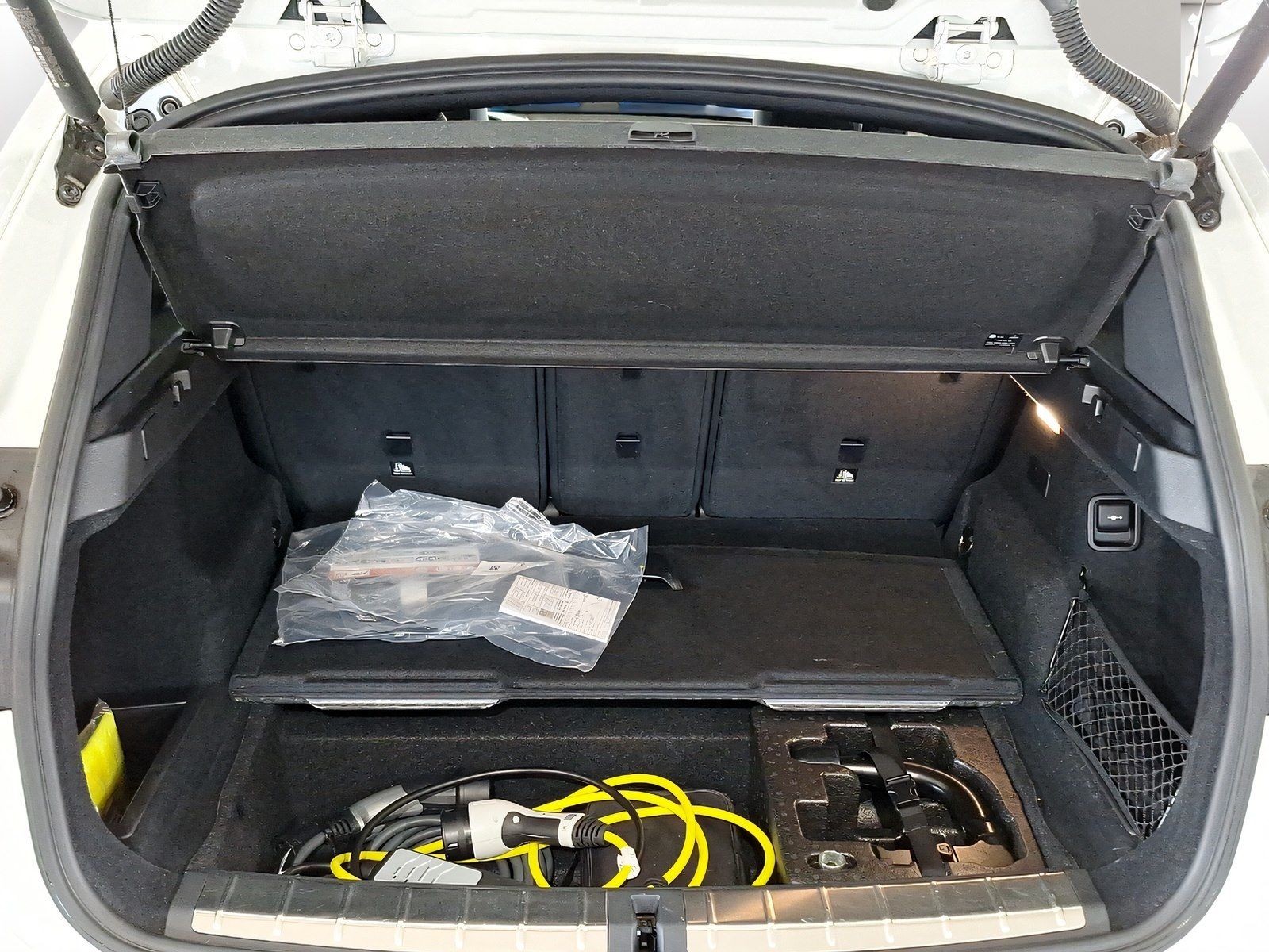 BMW X1 xDrive25e M Sport - Samsaru's Car Outlet