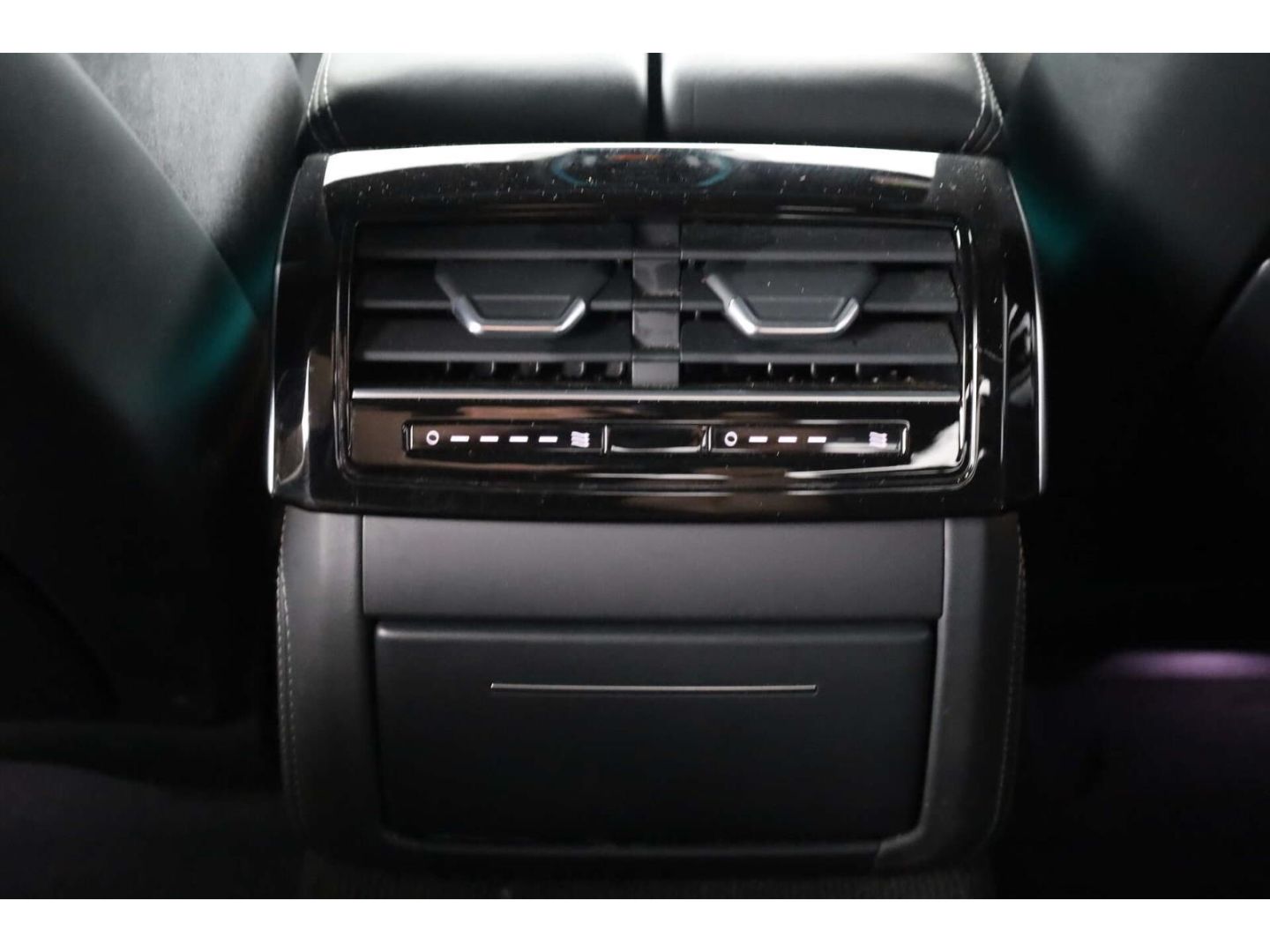 Audi A8 50 TDI S-Line qu AHK/VC/B&O/LED/Head-up/Pano