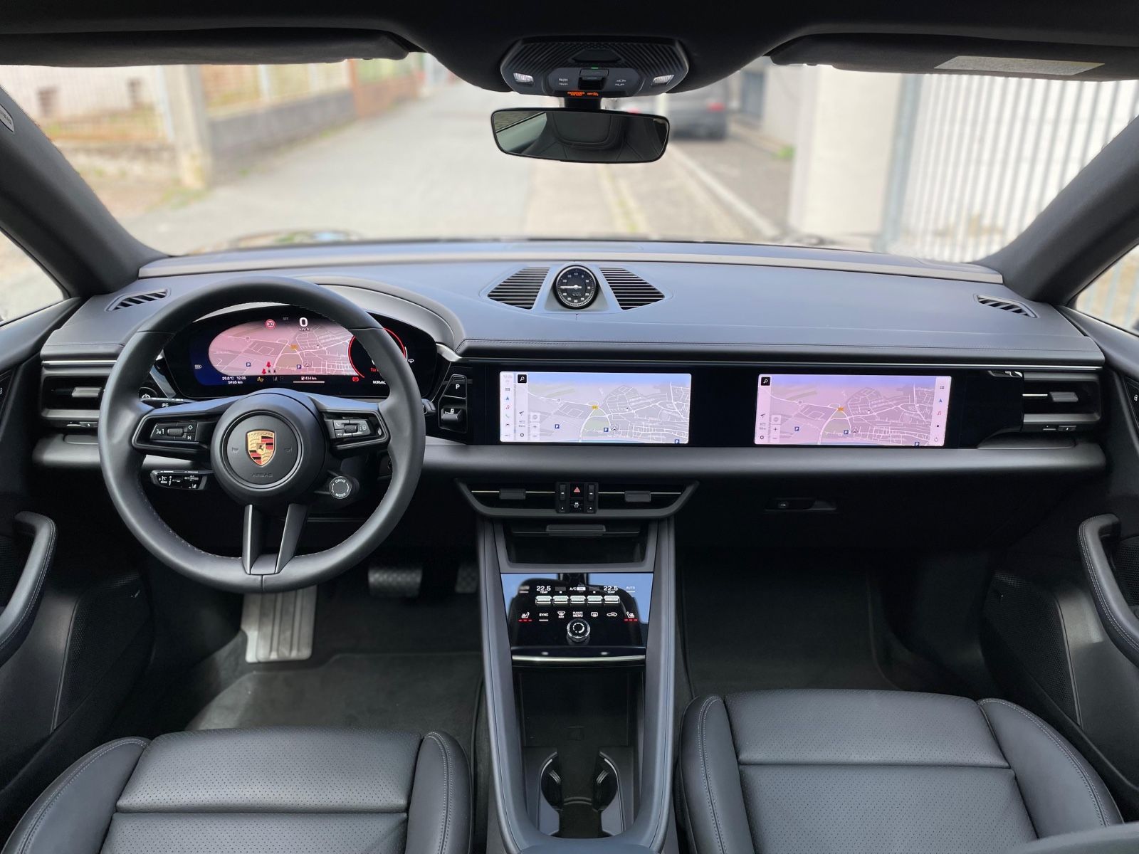 Porsche Macan 4 - Samsaru's Car Outlet