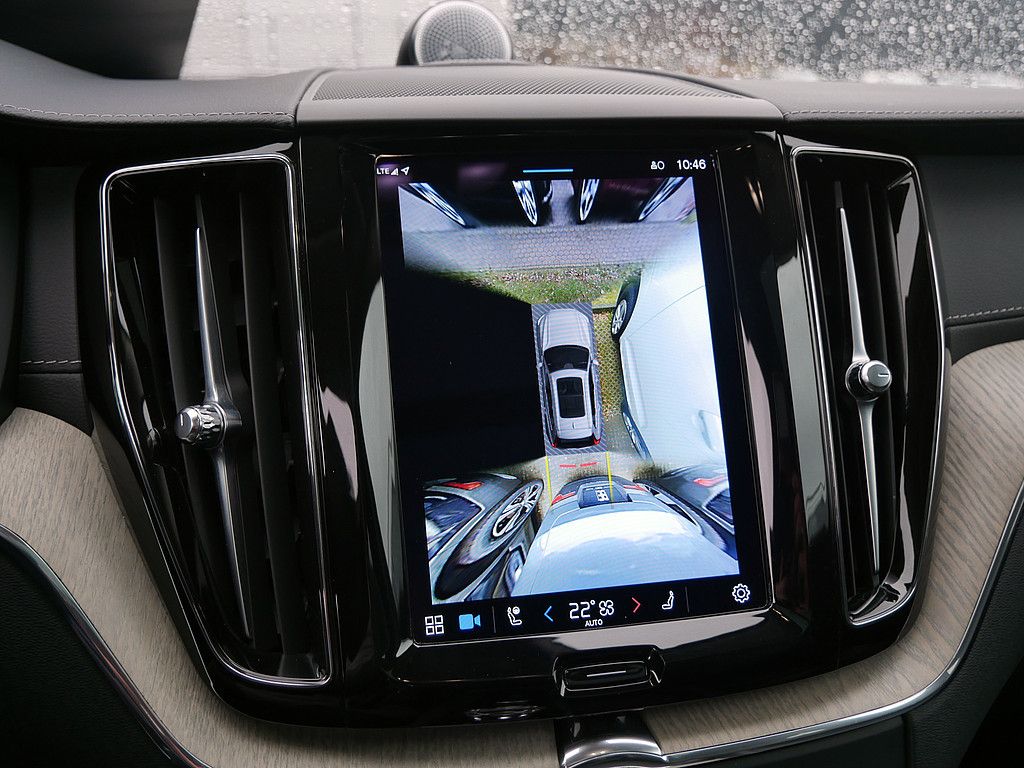 Volvo XC60 T8 Recharge Inscription FACEL. STANDHZ LED