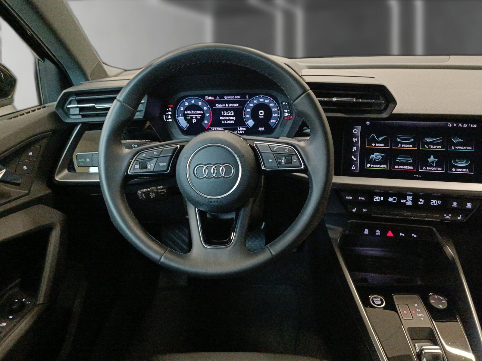 Audi A3 Limousine 35 TFSI Adv. S tronic - Samsaru's Car Outlet