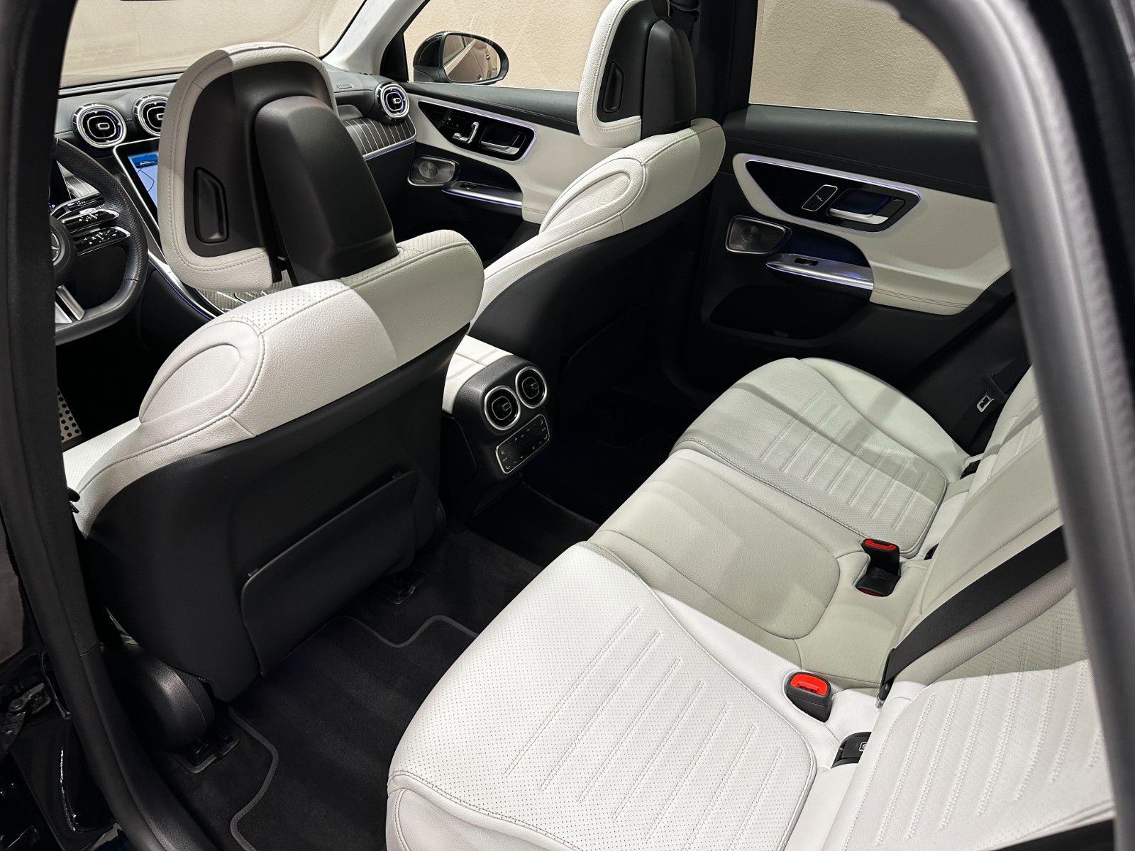 Mercedes-Benz GLC200 AMG LINE 4M *1.HAND*BURMESTER*PANO*360°*