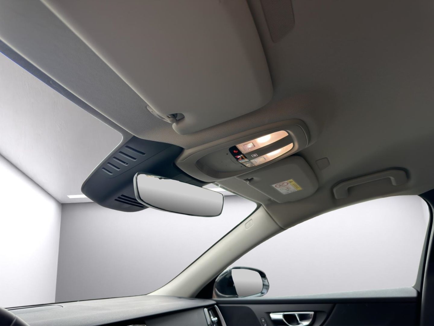 Volvo S60 Core Mild-Hybrid Navi Klimaautom LED USB SHZ