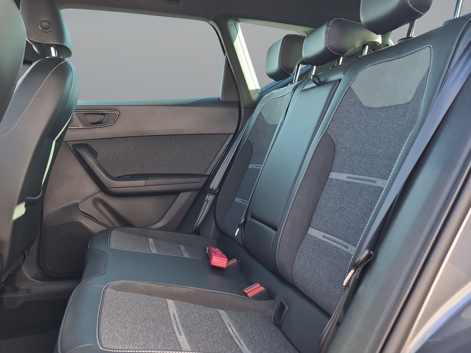 Seat Ateca 2.0 TDI DSG Xperience+AHK+NAVI+LED+ACC+SHZ