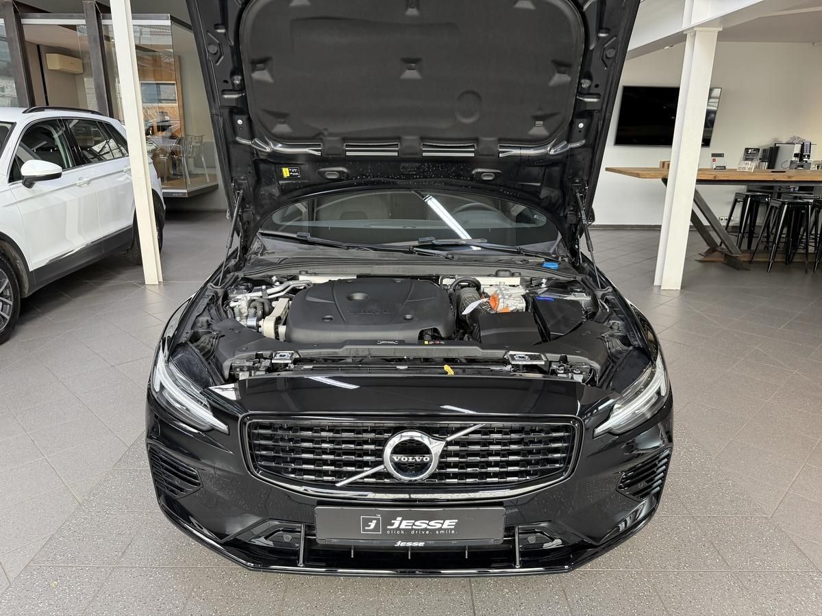 Volvo V60 T6 Twin Engine AWD R-Design LED Pano. H&K AH