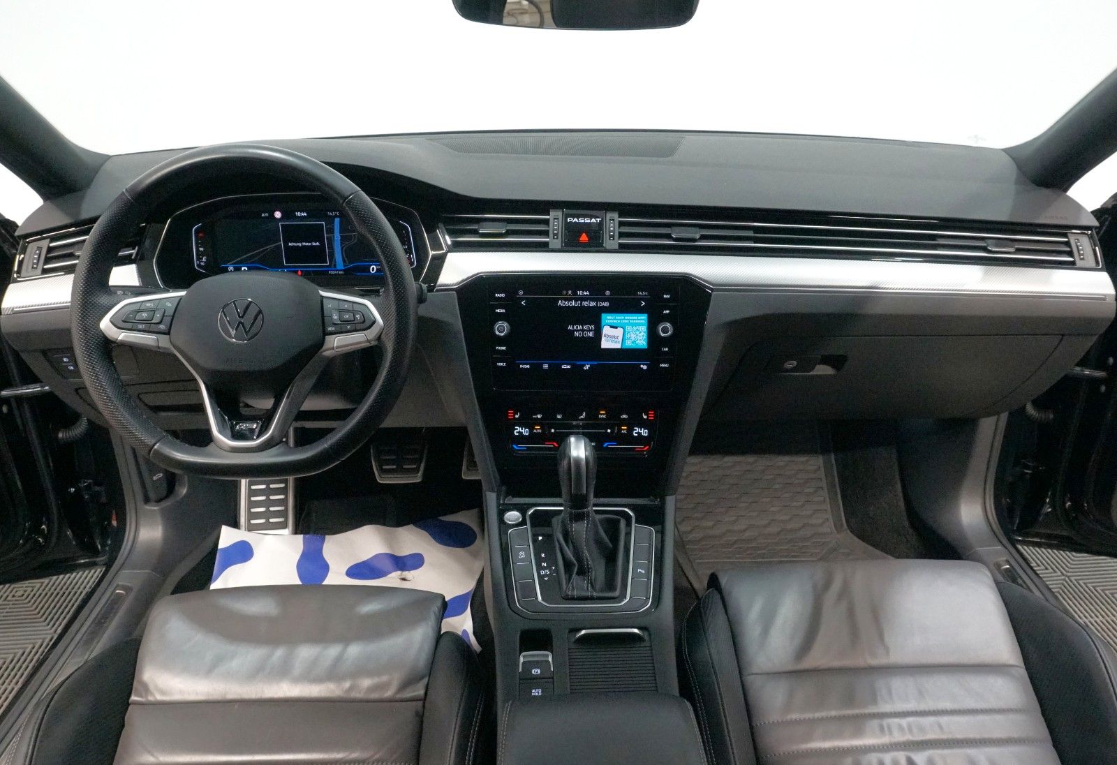 Volkswagen Passat Variant R-Line 4Motion 2.0 TDI*AHK*IQ.Lig