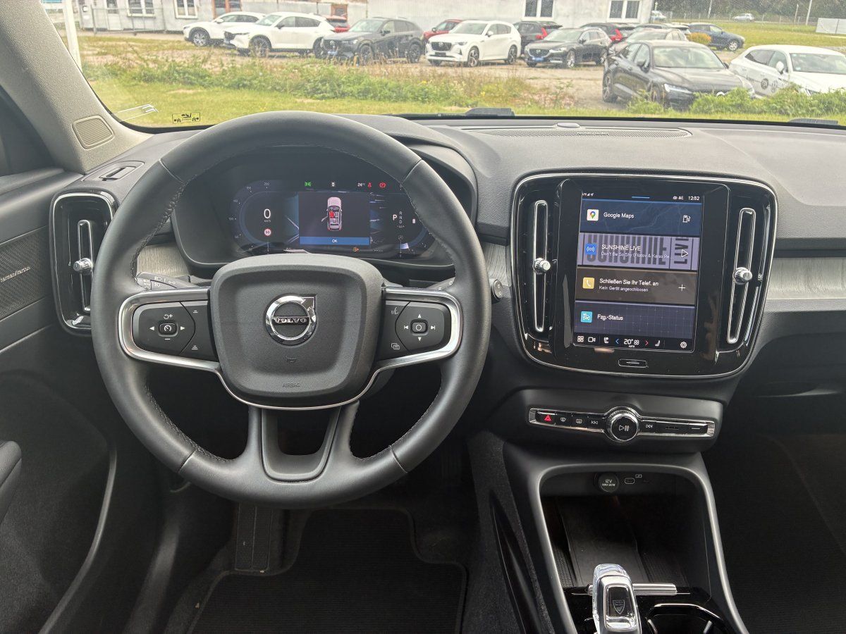 Volvo XC40 B3 Plus Dark 8-Fach Aktionspreis