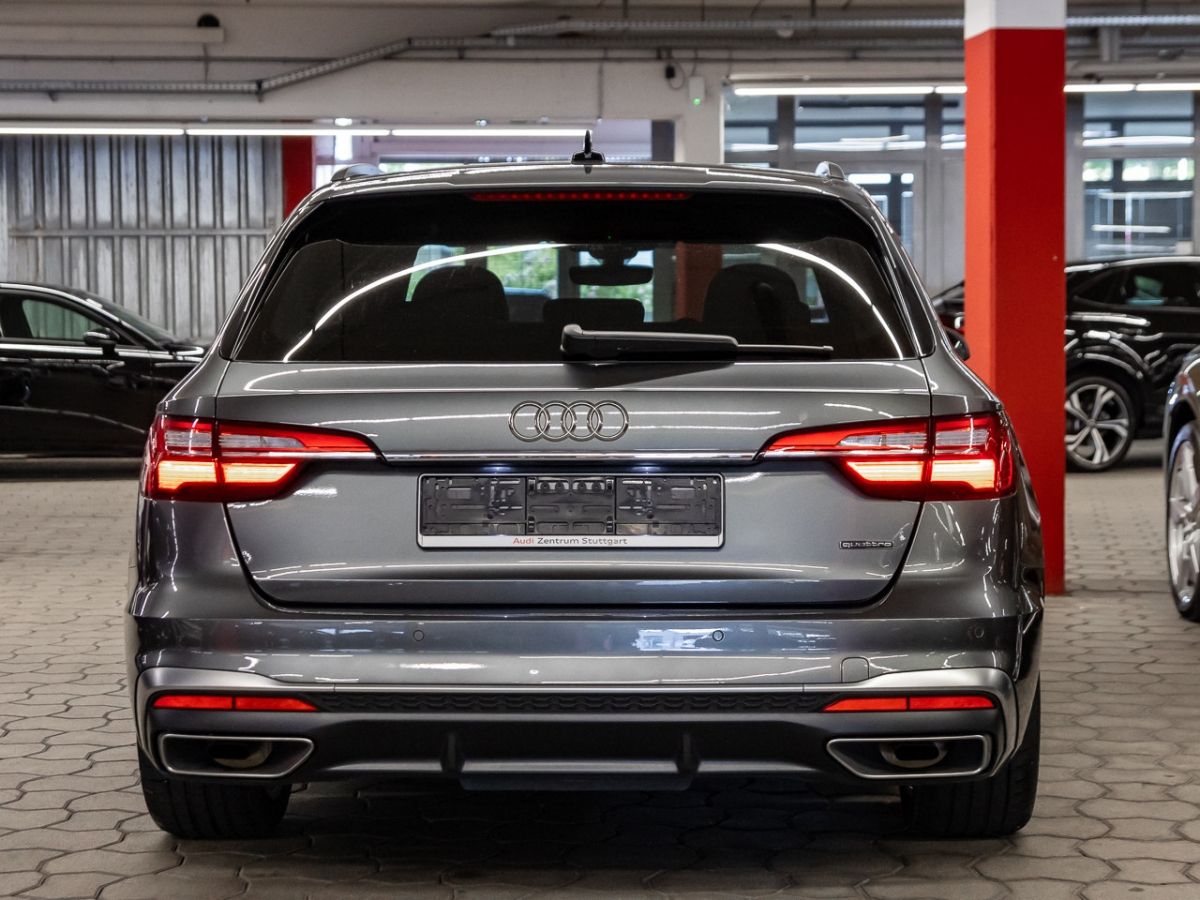 Audi A4 Avant 45 TFSI quattro S line - Samsaru's Car Outlet