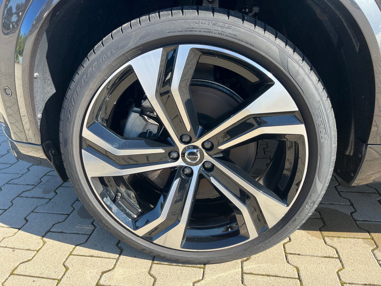 Volvo XC 90 T8 AWD Ultimate Dark AHK+NAVI+360°RFK+TEM